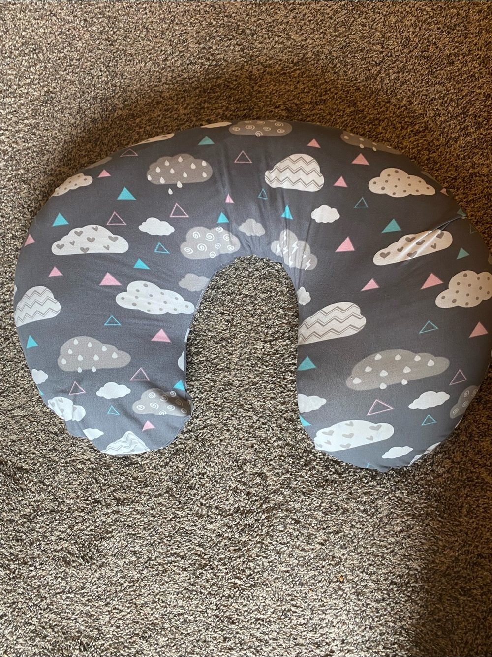 Nursing pillow